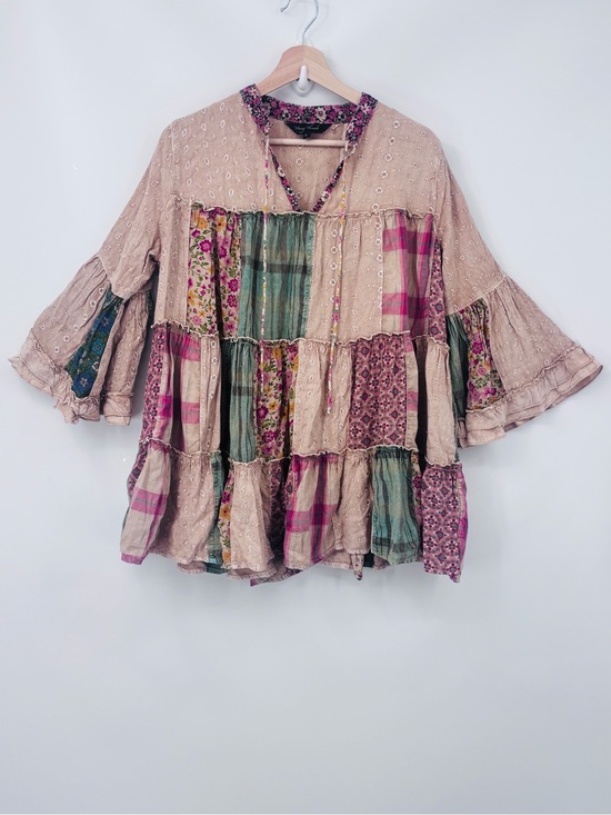 Young Threads Tops - Young Threads Bohemian Patchwork Peasant Top Mixed Floral print boho Sz Small